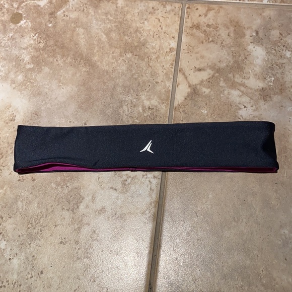 HEADBAND - Picture 2 of 3